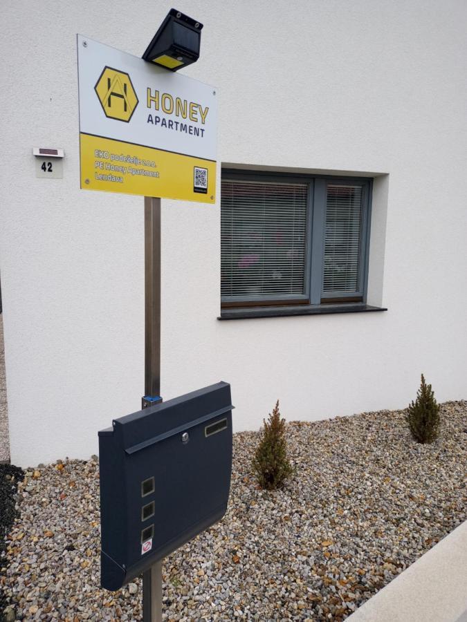 Honey Apartment Лендава Экстерьер фото