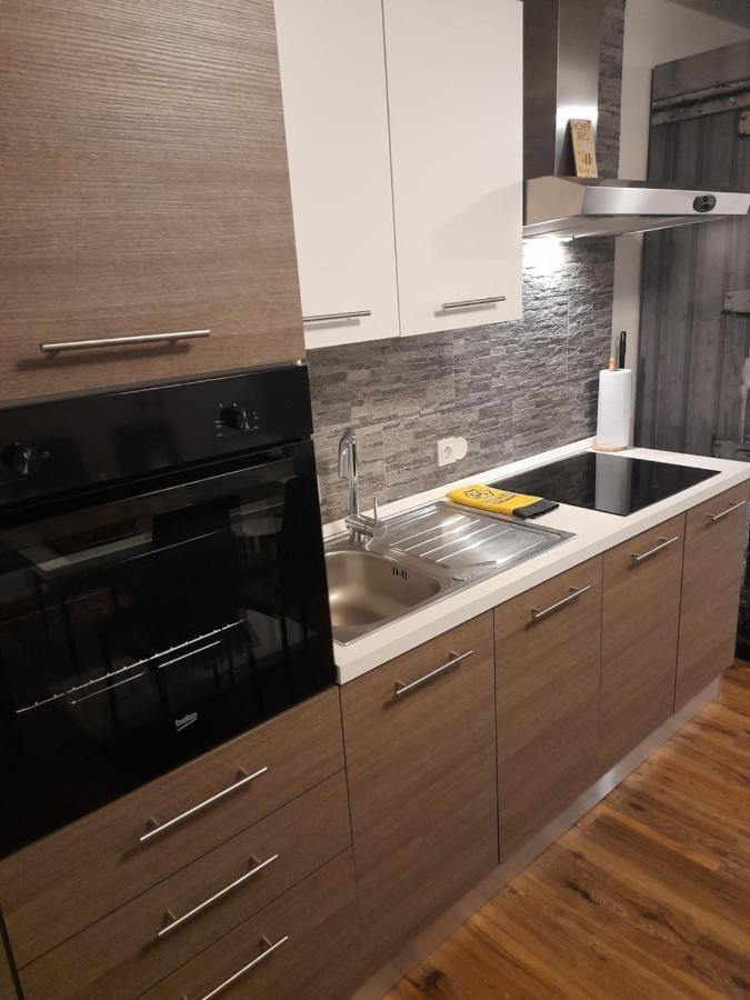Honey Apartment Лендава Экстерьер фото