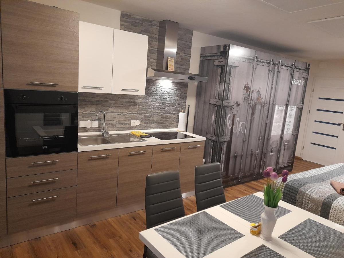 Honey Apartment Лендава Экстерьер фото